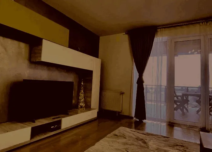 Prelepa Prostrana Kuća بيت للعطل